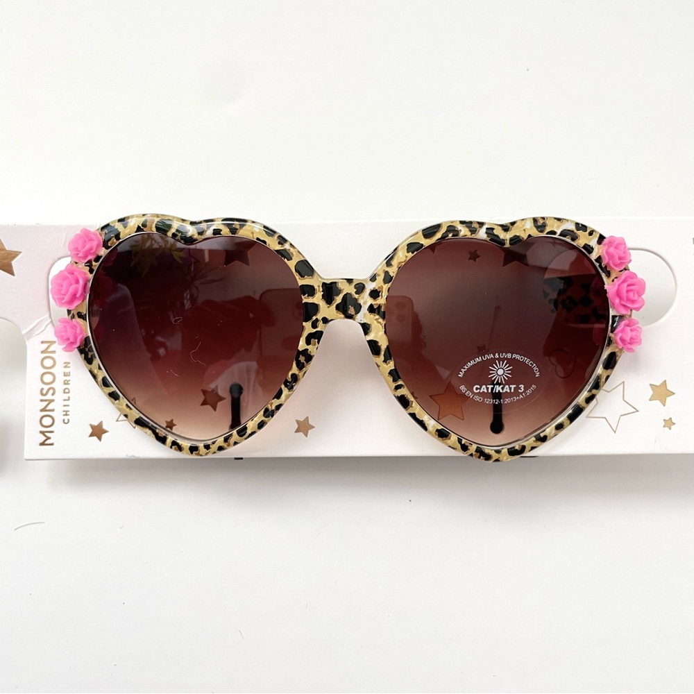 Girls Heart Shape Sunglasses with Leopard Pattern and Roses